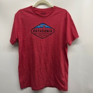 Patagonia Fitz Roy T Shirt Mens Large Slim Fit Red Ventura CA Logo Graphic Tee